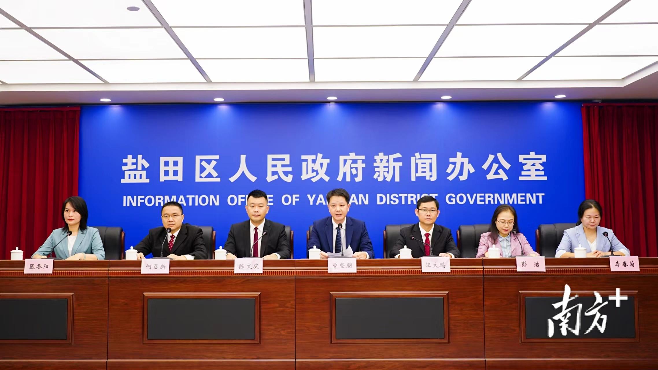 迈向2025，香港全年免费资料的全新视界，迈向2025，香港全年免费资料全新视界开启